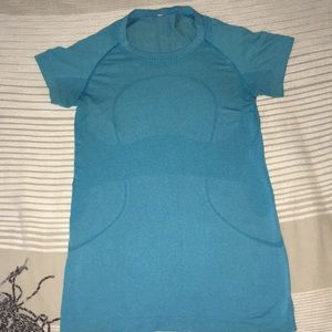 Lululemon “Run Swiftly” Short Sleeve Shirt Tee